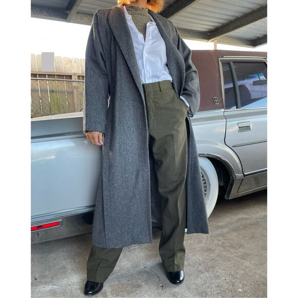 🔥Vintage MJ Seattle USA Made 100% Merino Wool Belted Classic Overcoat Size 6P - Picture 2 of 16